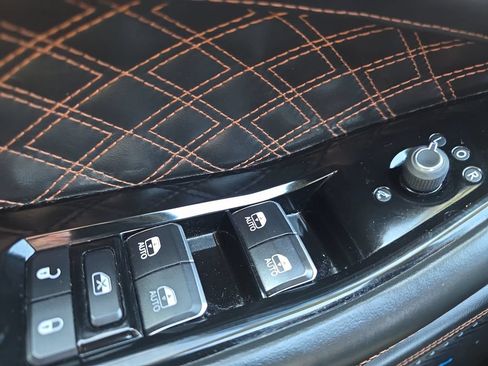 Used 2021 Jeep Grand Cherokee L Summit AWD/4WD image 29