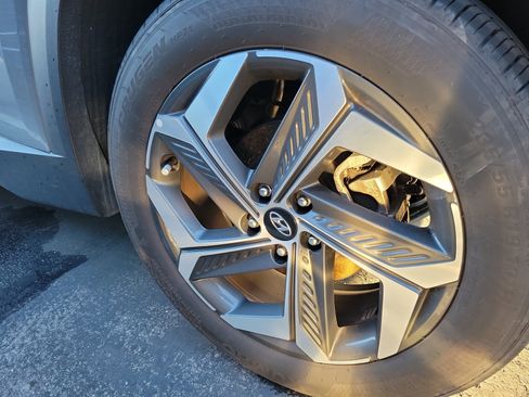 Certified 2024 Hyundai Tucson Limited image 5