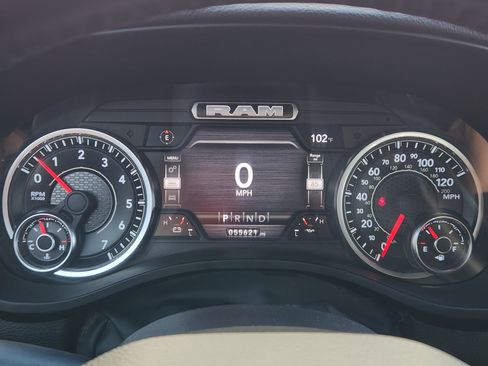 Used 2023 RAM 1500 Big Horn AWD/4WD image 19