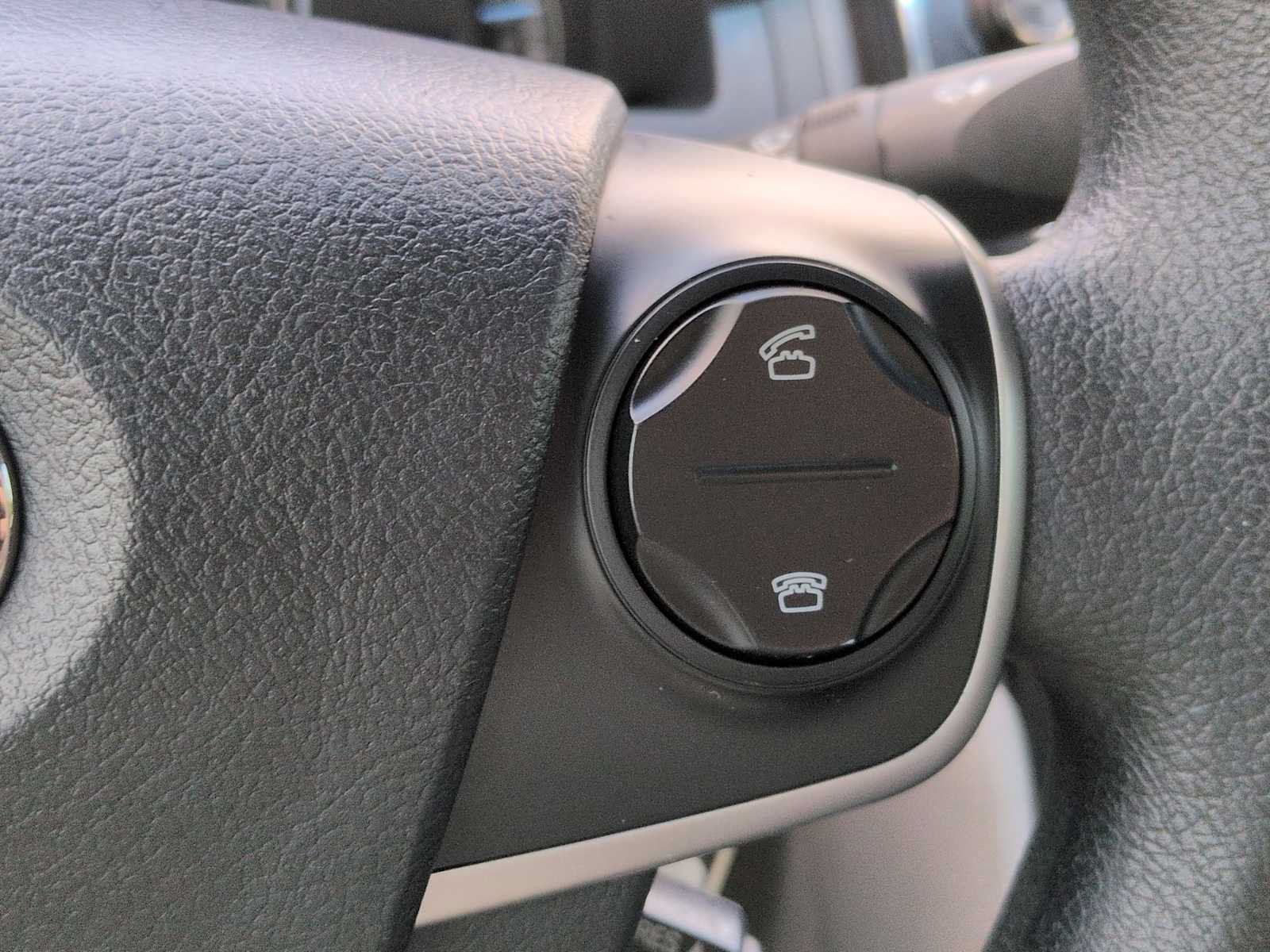 Used 2012 Toyota Camry LE FWD image 25