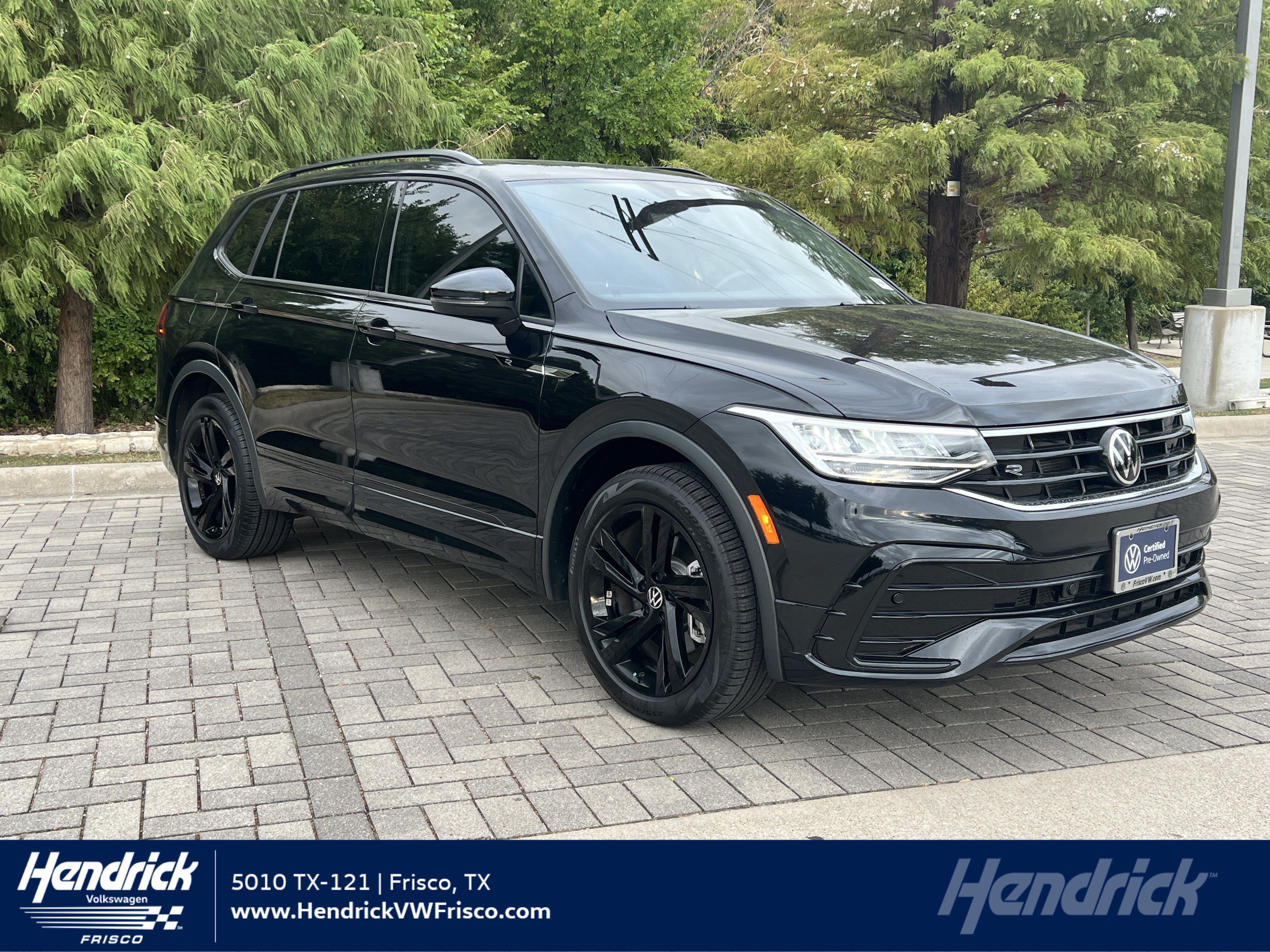Certified 2023 Volkswagen Tiguan SE R-Line FWD image 1