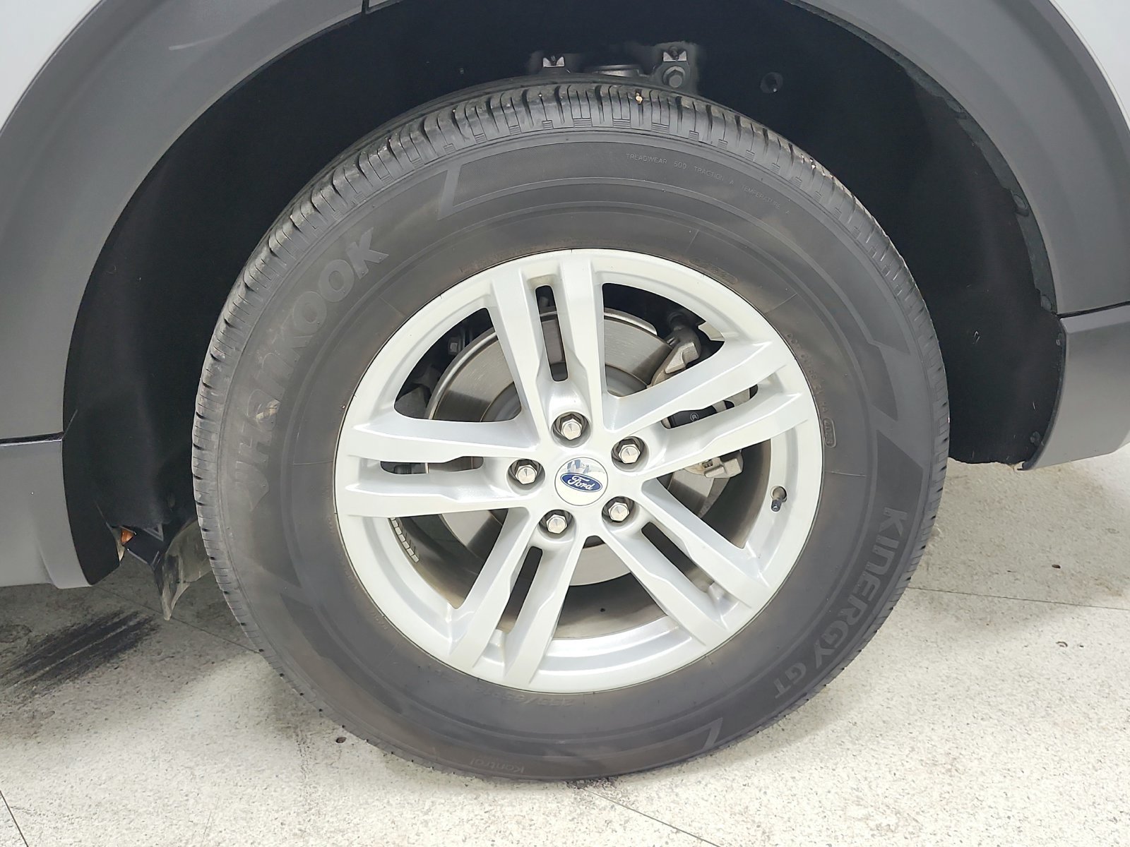 Used 2023 Ford Explorer XLT w/ Equipment Group 202A RWD image 43