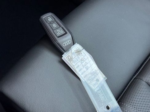 New 2025 Audi Q5 Prestige image 36