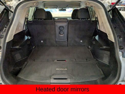 Used 2017 Nissan Rogue SV image 9