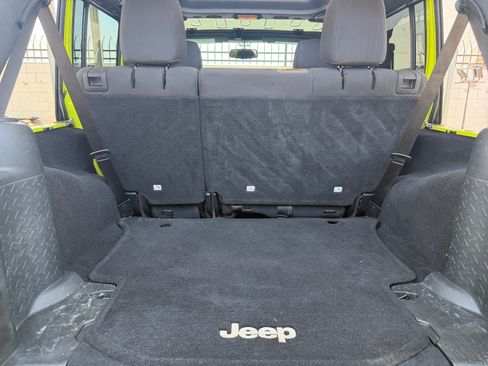 Used 2016 Jeep Wrangler Unlimited Sport w/ Quick Order Package 23S AWD/4WD image 27