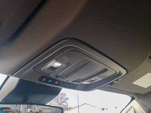 Used 2023 Chevrolet Silverado 1500 LT image 22