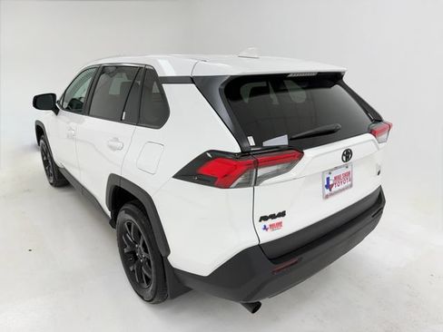 Used 2023 Toyota RAV4 LE FWD image 38