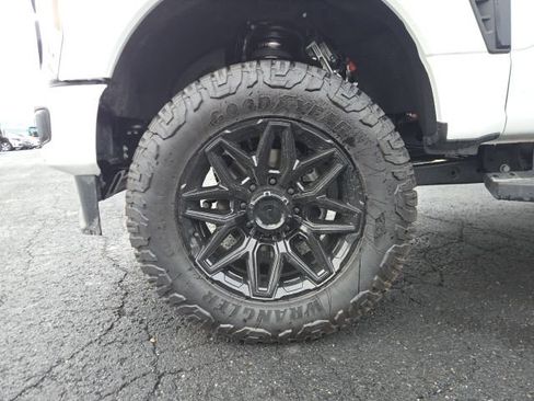 New 2025 Ford F350 Lariat w/ Lariat Ultimate Package AWD/4WD image 12