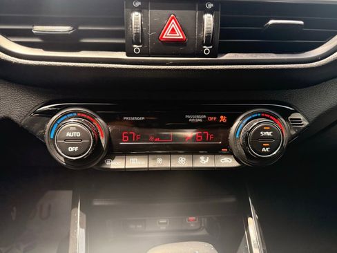 Used 2022 Kia Forte GT-Line FWD image 18