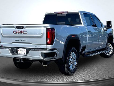 Used 2021 GMC Sierra 2500 Denali AWD/4WD image 2