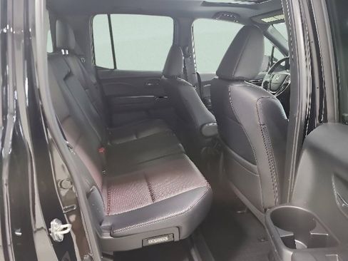 Used 2023 Honda Ridgeline Black Edition image 18