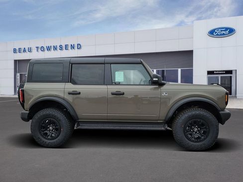 New 2025 Ford Bronco Outer Banks w/ Sasquatch Package image 3
