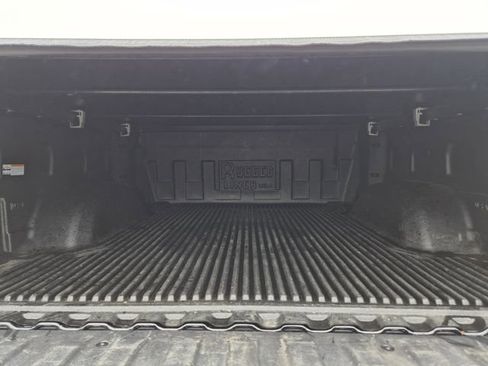 Used 2024 GMC Sierra 1500 Elevation image 11