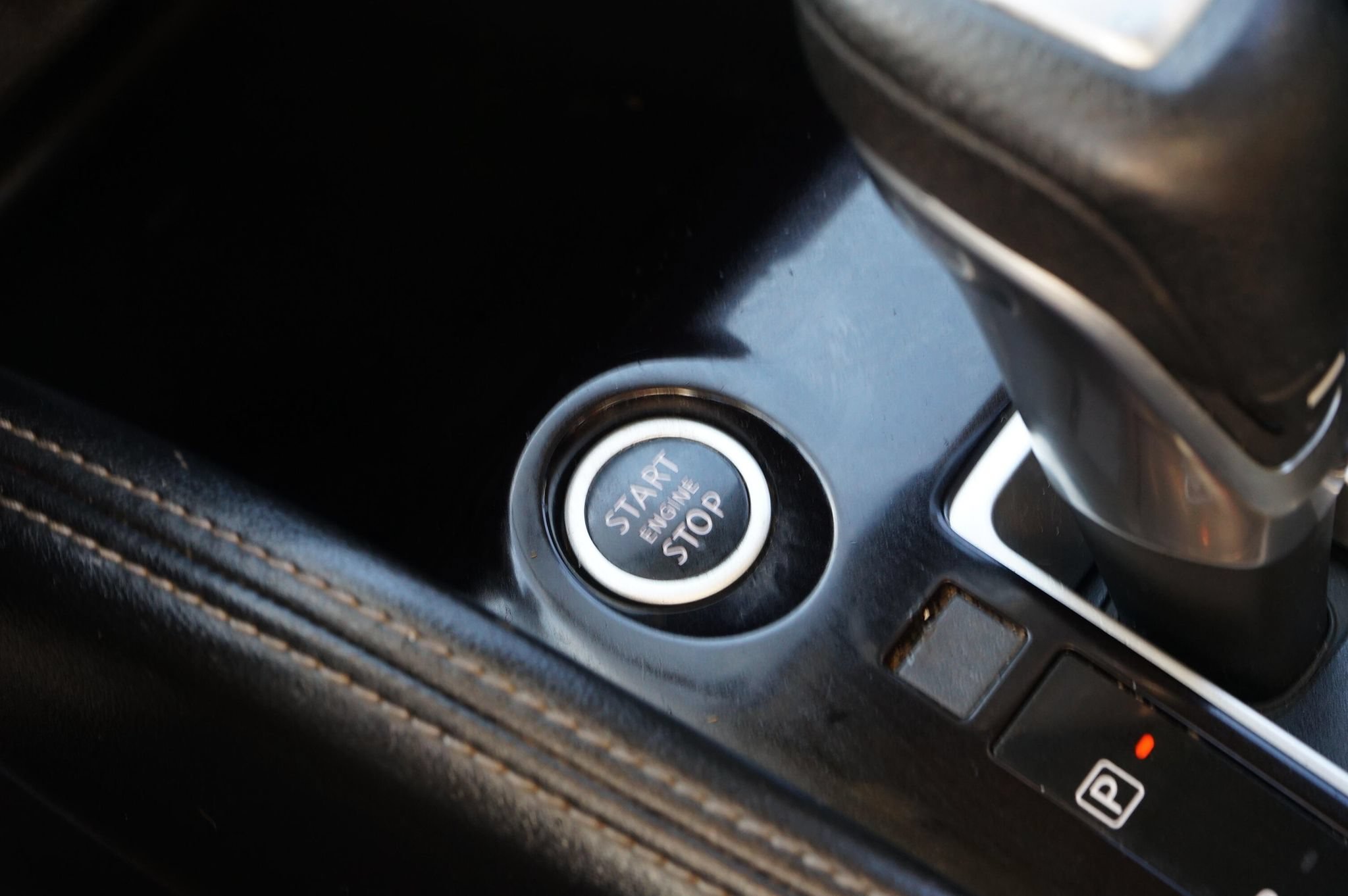 Used 2019 Nissan Kicks SV FWD image 21