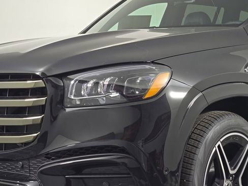 New 2026 Mercedes-Benz GLS 450 4MATIC image 12