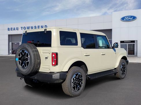 New 2025 Ford Bronco Outer Banks image 4