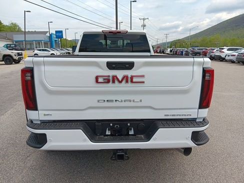 New 2026 GMC Sierra 3500 Denali w/ Denali Reserve Package AWD/4WD image 24