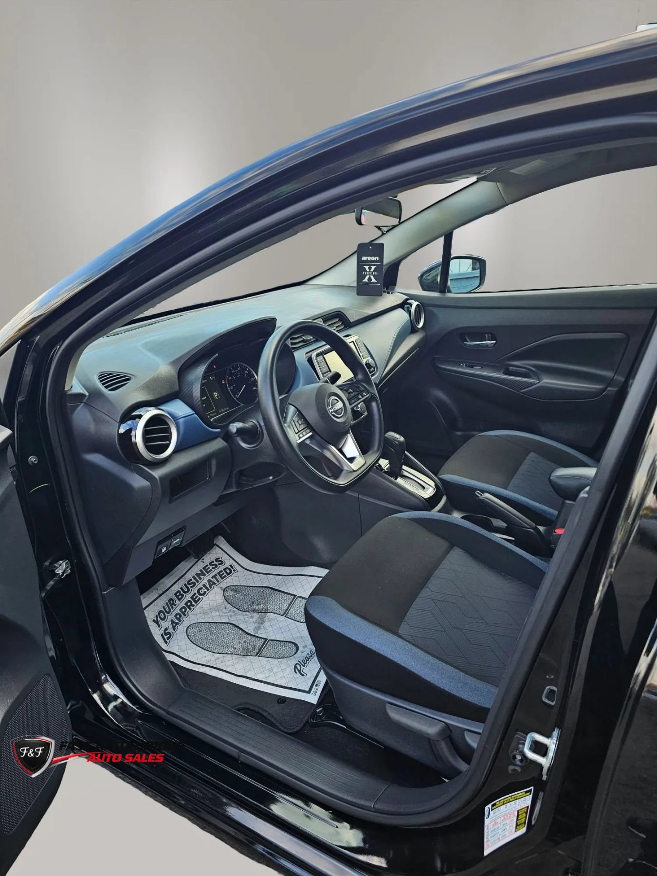 Used 2025 Nissan Versa SV w/ Trunk Package FWD image 6