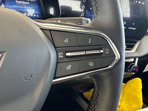 New 2026 Chevrolet Equinox LT w/ Convenience Package II FWD image 28