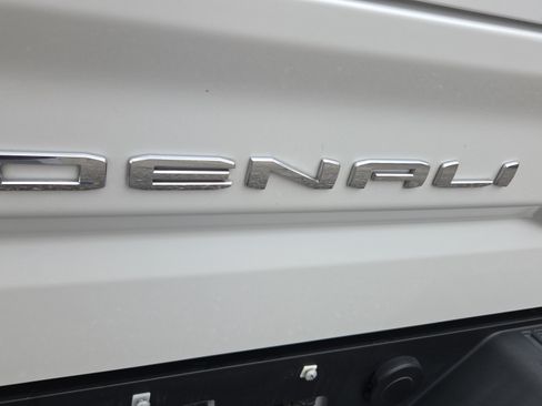 Used 2023 GMC Sierra 1500 Denali w/ Denali Reserve Package AWD/4WD image 34