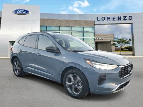 Used 2023 Ford Escape ST-Line w/ Tech Pack #1 image 3