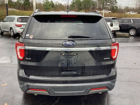 Used 2019 Ford Explorer XLT w/ Equipment Group 201A image 3