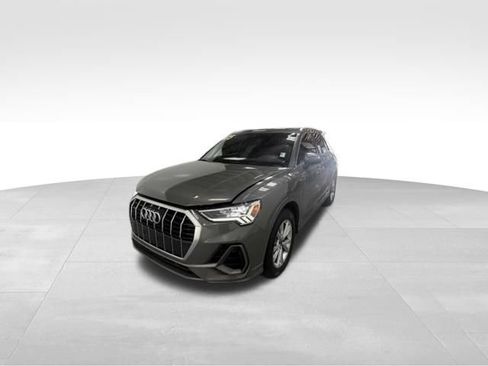 Used 2025 Audi Q3 2.0T Premium AWD/4WD image 2