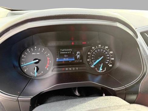 Used 2019 Ford Edge SE image 17