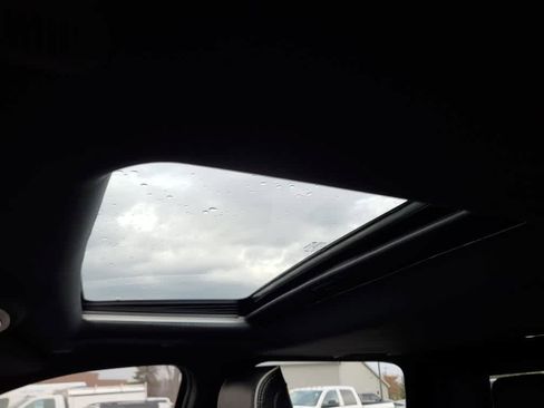 Used 2025 RAM 2500 Laramie image 15