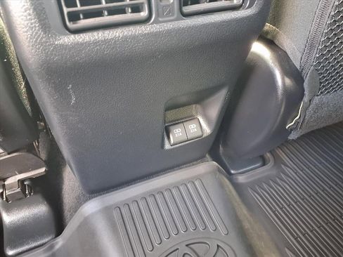 Used 2022 Toyota 4Runner TRD Off-Road image 14