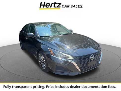 Used 2025 Nissan Altima 2.5 SV FWD image 1