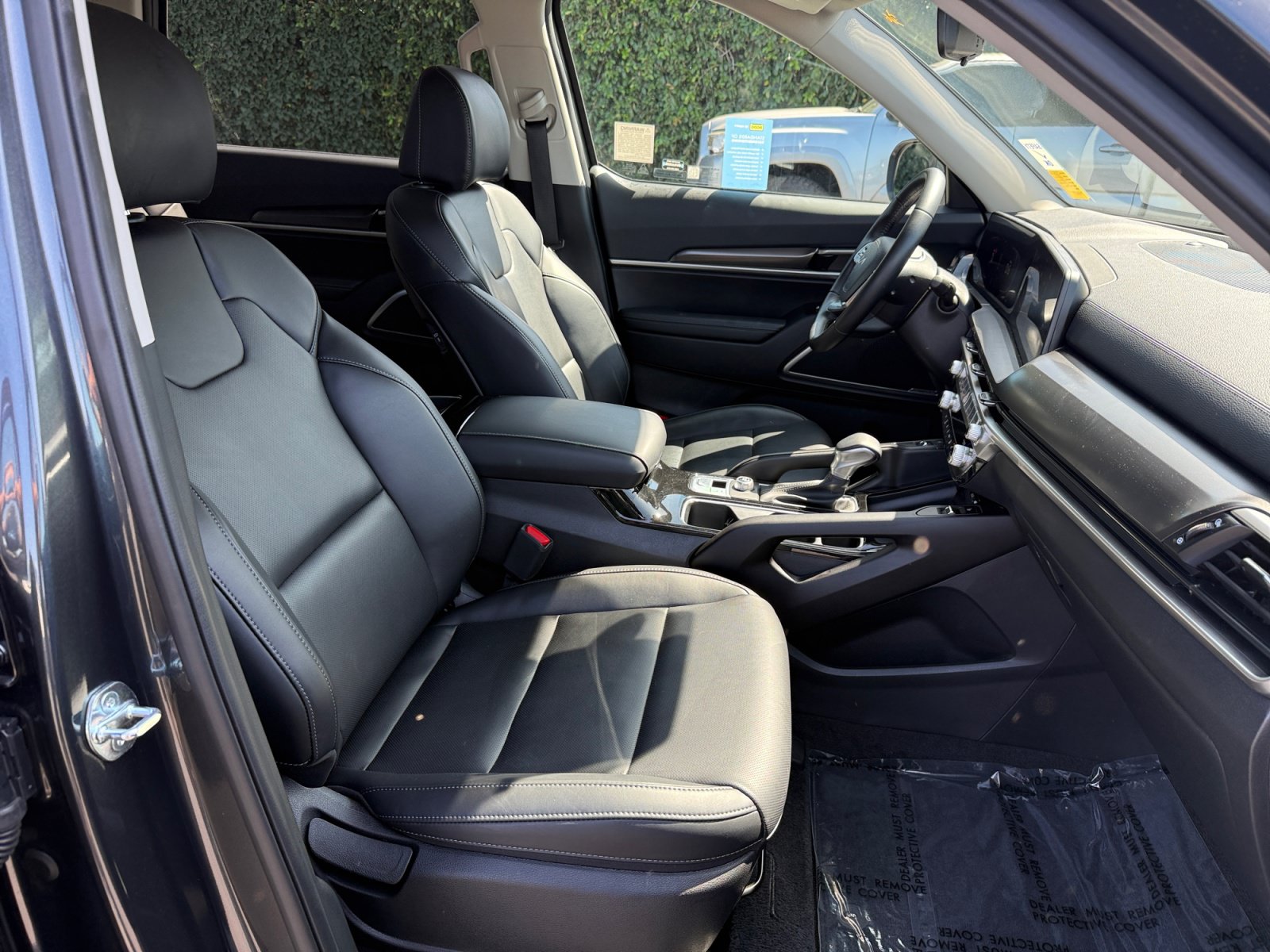 Used 2024 Kia Telluride S FWD image 20