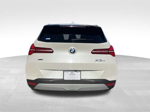Used 2025 BMW X3 xDrive30i image 4
