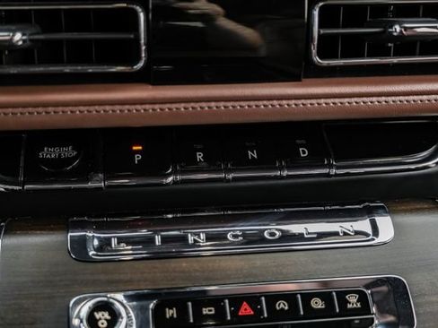 Used 2025 Lincoln Aviator Reserve w/ Jet Appearance Package AWD/4WD image 35
