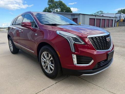 Used 2020 Cadillac XT5 Premium Luxury w/ LPO, Floor Liner Package AWD/4WD image 4