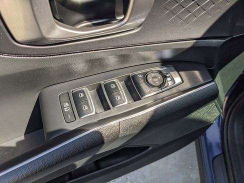 Certified 2024 Kia Sorento S w/ Panoramic Sunroof Package FWD image 19