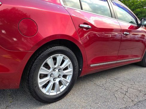 Used 2012 Buick LaCrosse Premium w/ Entertainment Package FWD image 16