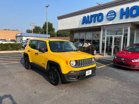Used 2015 Jeep Renegade Sport w/ Power & Air Group AWD/4WD image 3