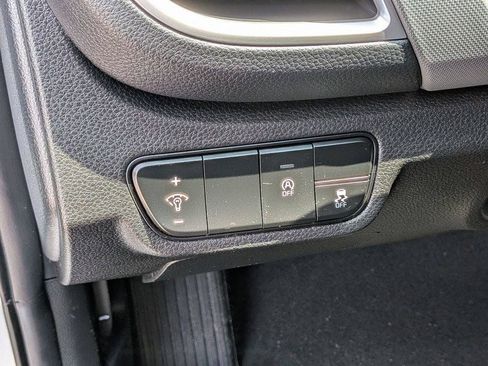 Used 2024 Kia Seltos LX AWD/4WD image 14
