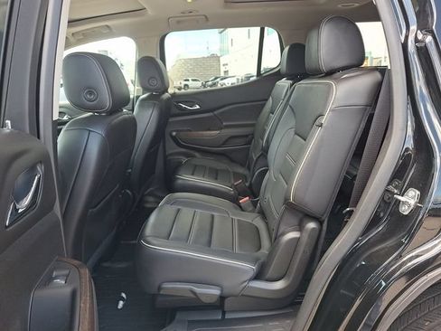 Used 2023 GMC Acadia Denali w/ Black Diamond Edition AWD/4WD image 11