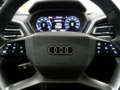 Used 2022 Audi Q4 e-tron Premium Plus image 17