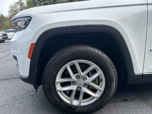 Used 2023 Jeep Grand Cherokee L Laredo w/ Luxury Tech Group I AWD/4WD image 27