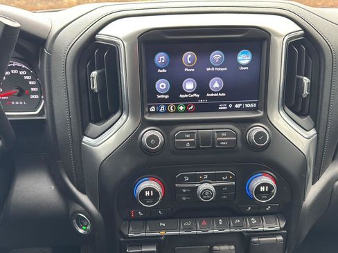 Used 2022 Chevrolet Silverado 1500 LT Trail Boss w/ Convenience Package II image 15