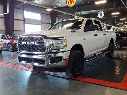 Used 2021 RAM 2500 Tradesman AWD/4WD image 3