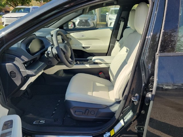 New 2026 Lexus ES 350h w/ Cold Area Package FWD image 16