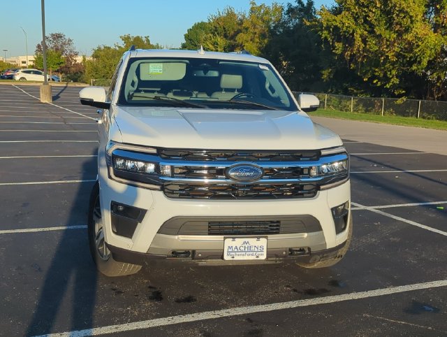 Used 2023 Ford Expedition Max Limited AWD/4WD image 12