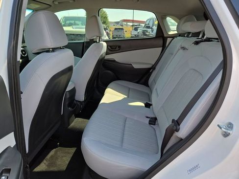 Used 2023 Hyundai Kona SEL FWD image 28