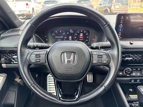 Used 2025 Honda Accord Sport image 9
