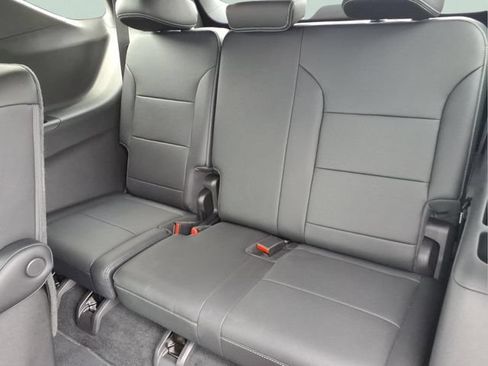 Used 2026 Chevrolet Traverse LT AWD/4WD image 22