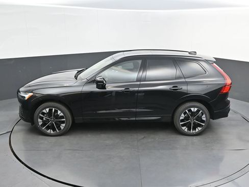 New 2026 Volvo XC60 B5 Plus w/ Climate Package AWD/4WD image 24